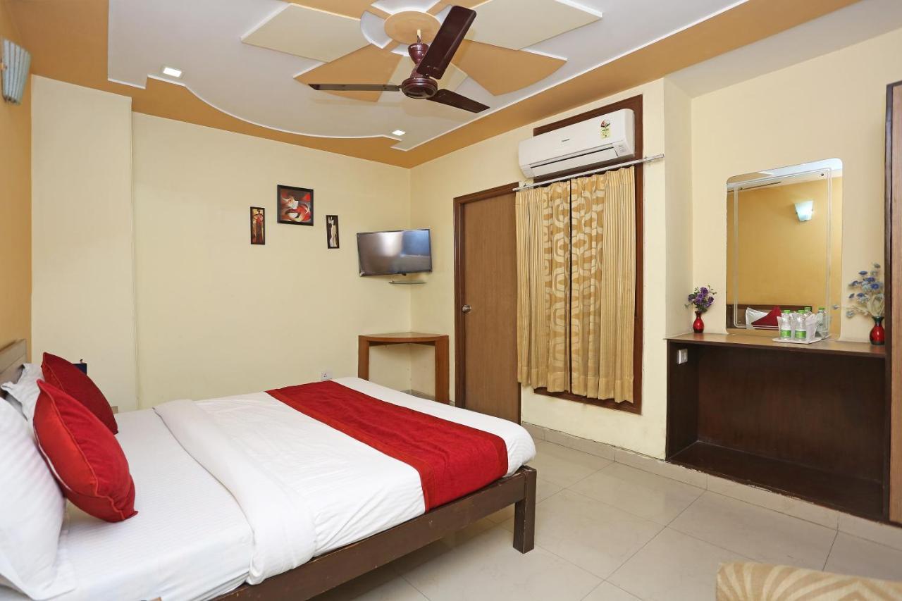 Airport Hotel Ambrosia Yeni Delhi Dış mekan fotoğraf