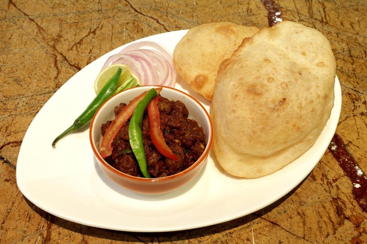 Airport Hotel Ambrosia Yeni Delhi Dış mekan fotoğraf