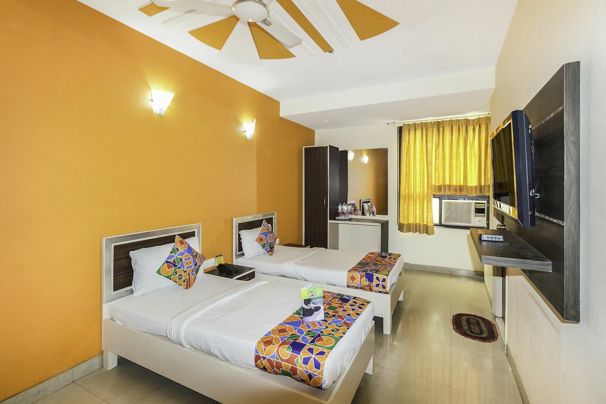 Airport Hotel Ambrosia Yeni Delhi Dış mekan fotoğraf