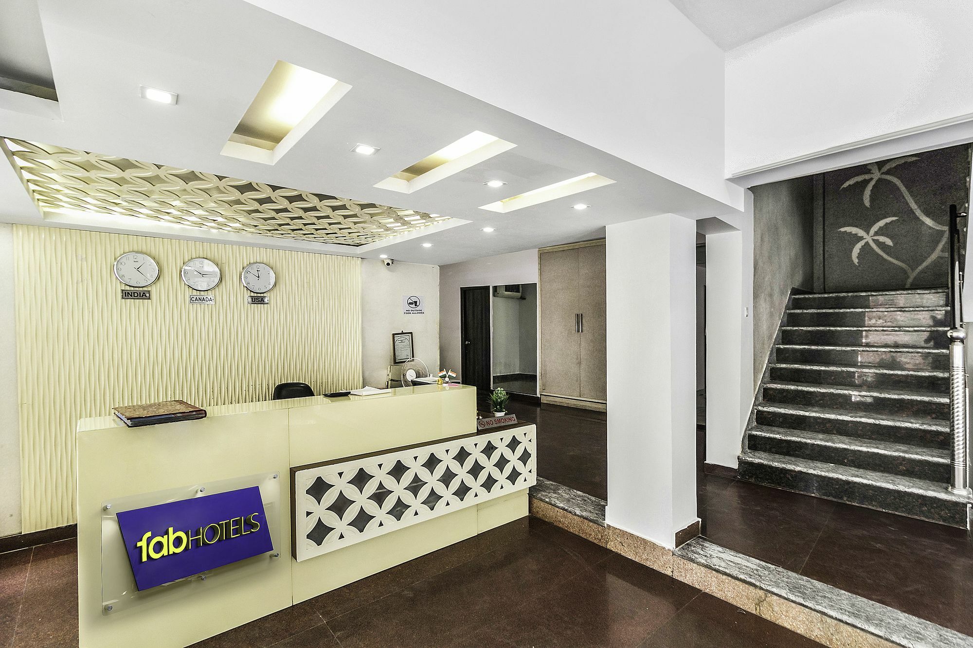 Airport Hotel Ambrosia Yeni Delhi Dış mekan fotoğraf