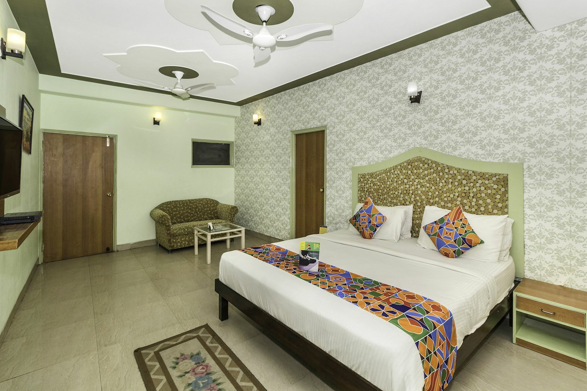 Airport Hotel Ambrosia Yeni Delhi Dış mekan fotoğraf