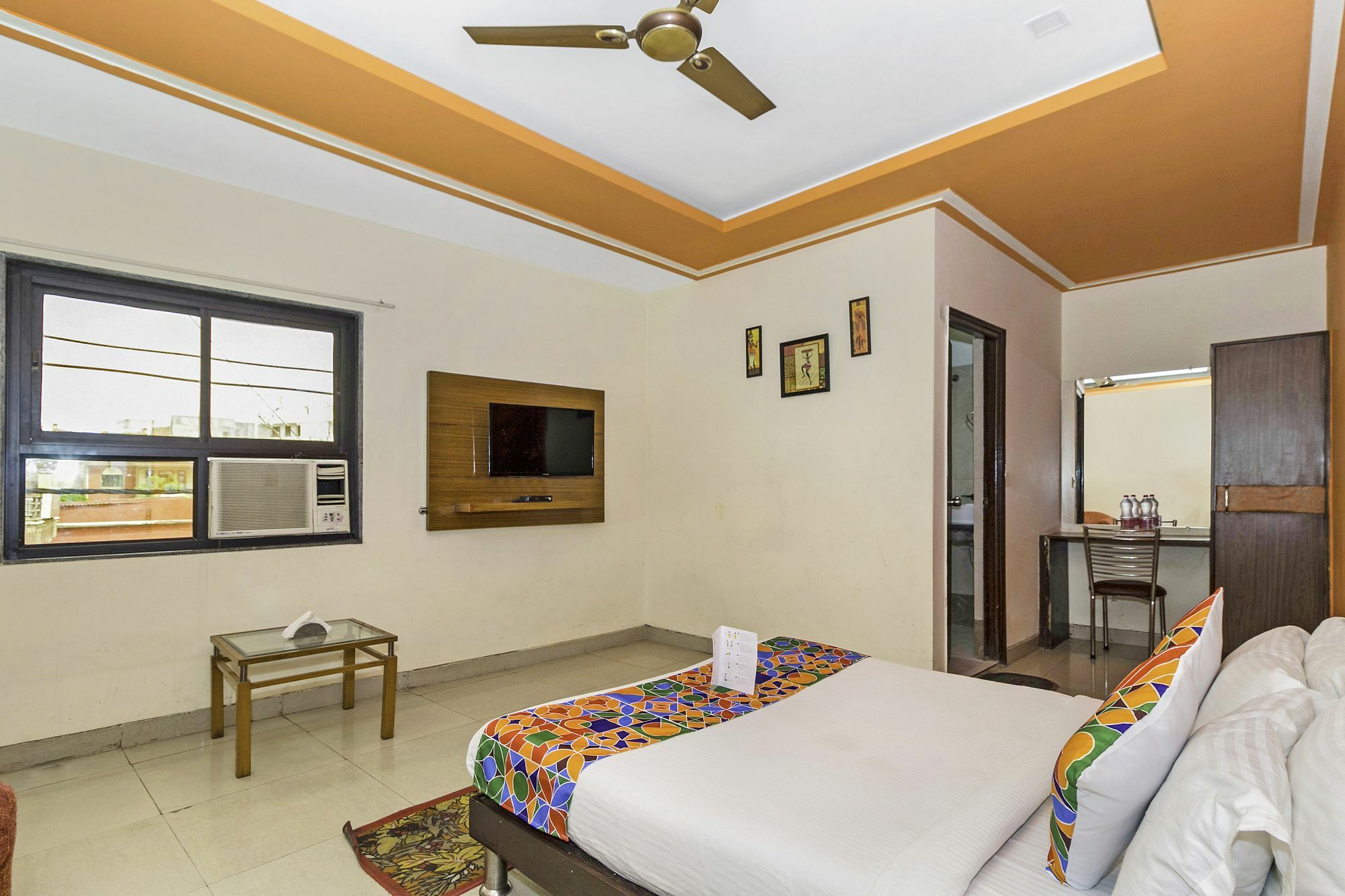 Airport Hotel Ambrosia Yeni Delhi Dış mekan fotoğraf